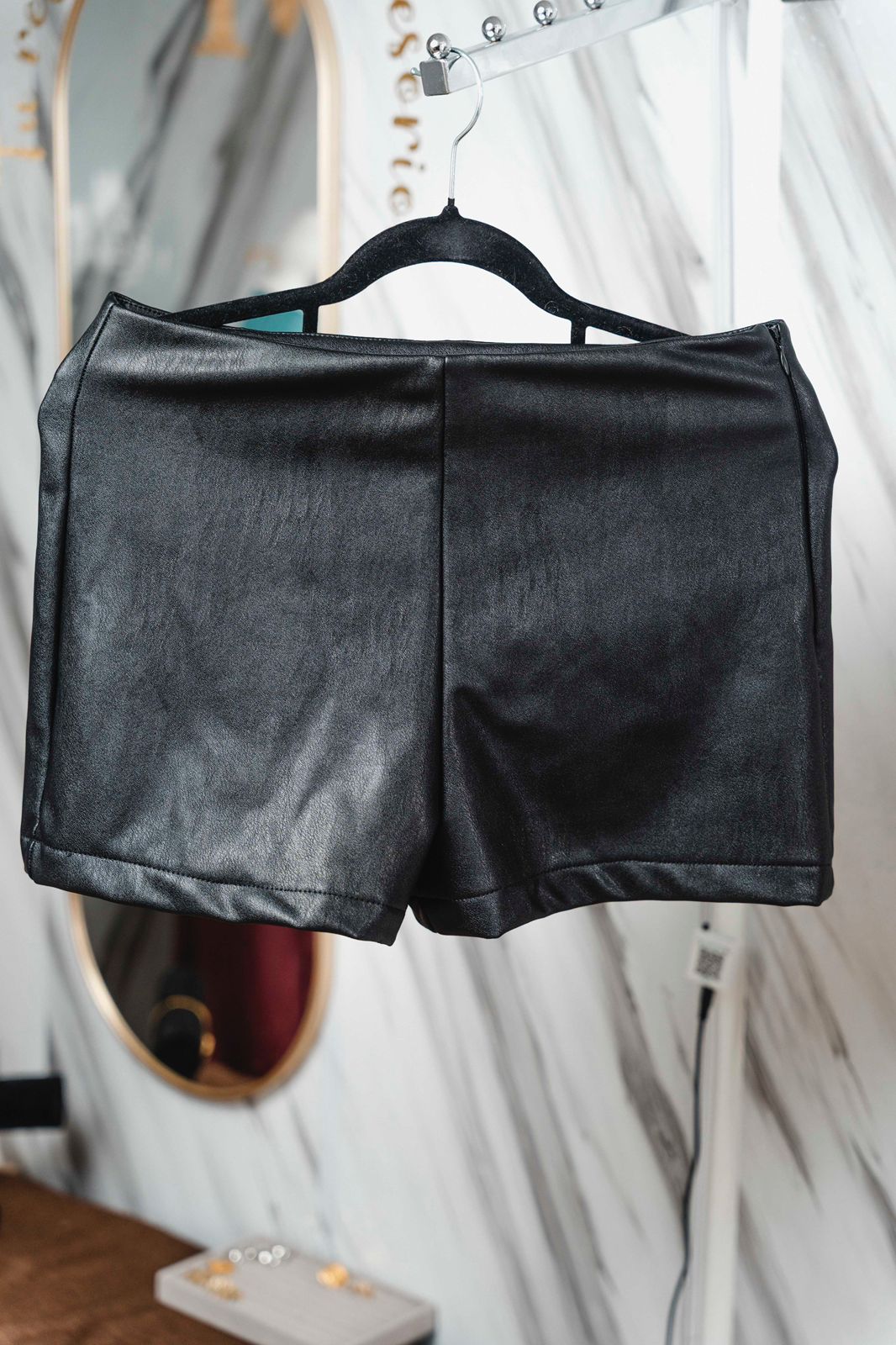 Short de Vinipiel Recto | Short Elegante de Vinipiel para Mujer